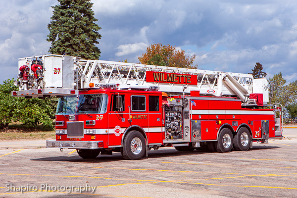 Wilmette Fire Department apparatus photos pictures of fire trucks Larry Shapiro photography